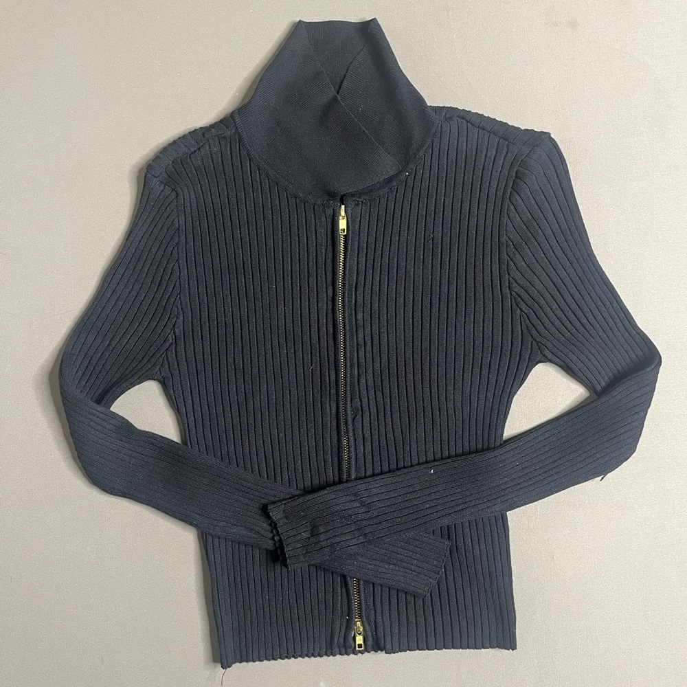 No Boundaries knit long sleeve shirt